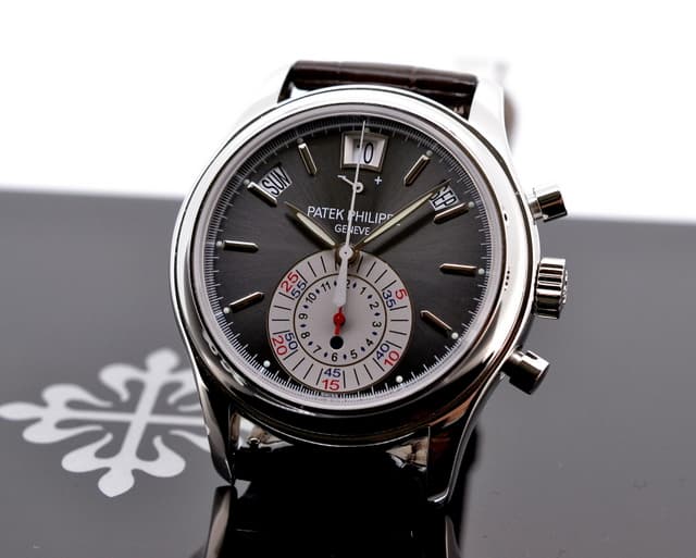 Patek Philippe Annual Calendar Chronograph Platinum Grey Dial UNWORN