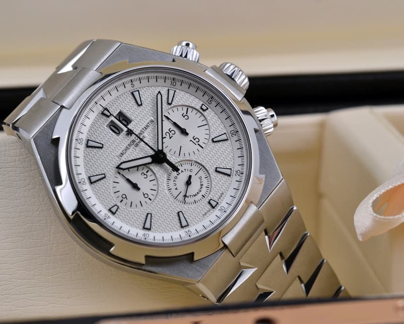 Vacheron Constantin Overseas Chronograph White Dial SS / SS