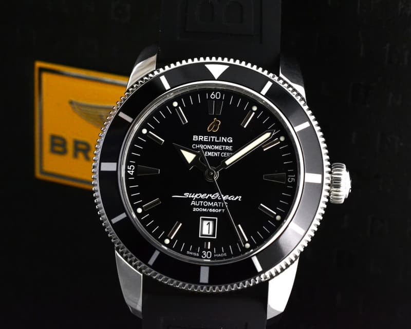 Breitling Aeromarine SuperOcean Heritage 46 SS / Rubber
Black Dial