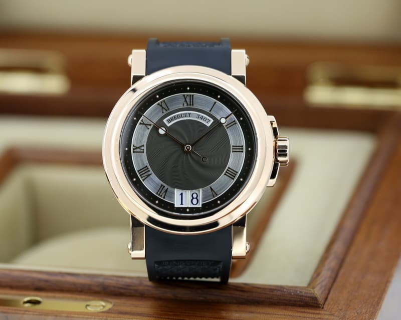 Breguet Marine Automatic Big Date 18K Rose Gold / Rubber