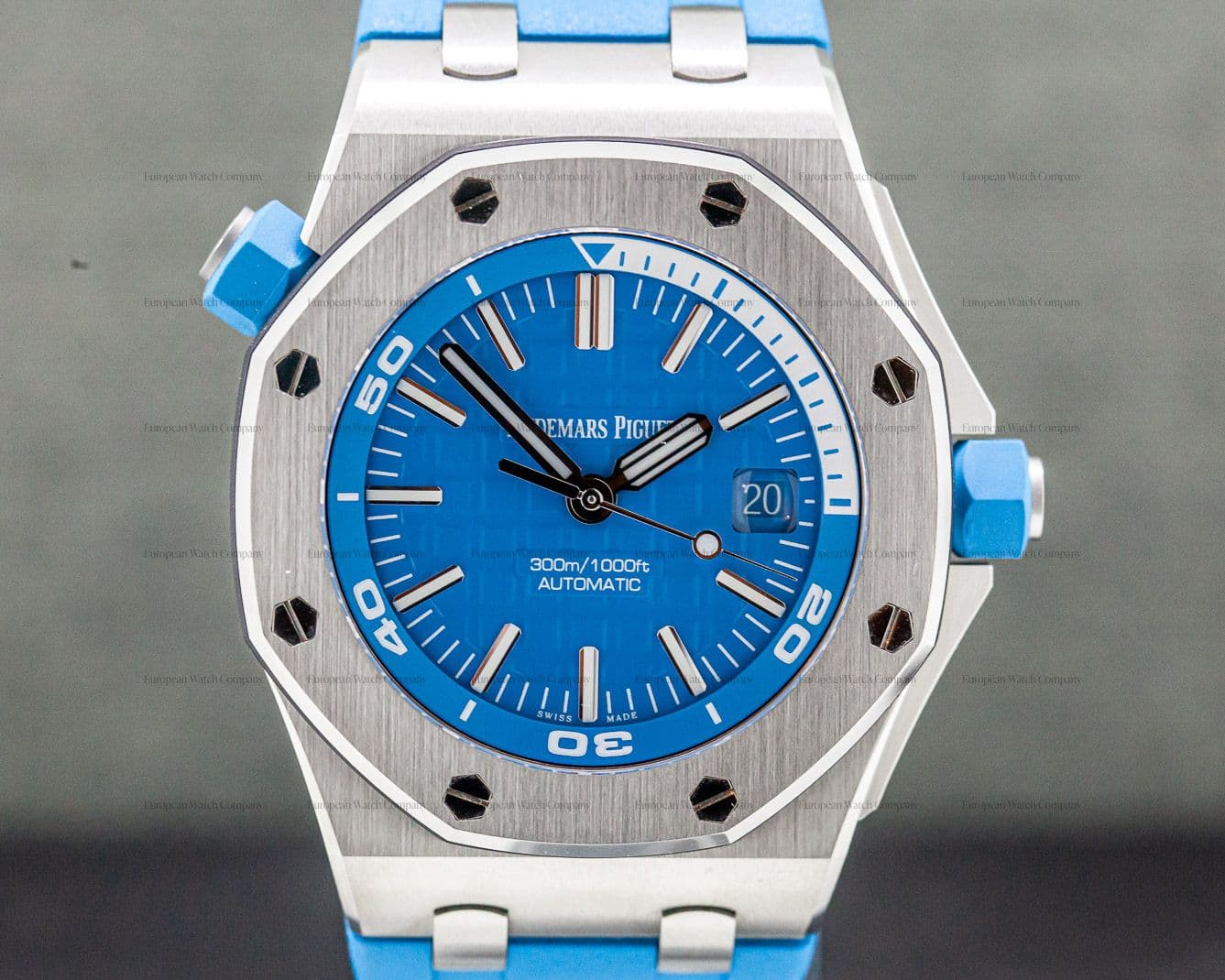 Audemars Piguet Royal Oak Offshore Diver Turquoise Blue "Mega Tapisserie" Dial