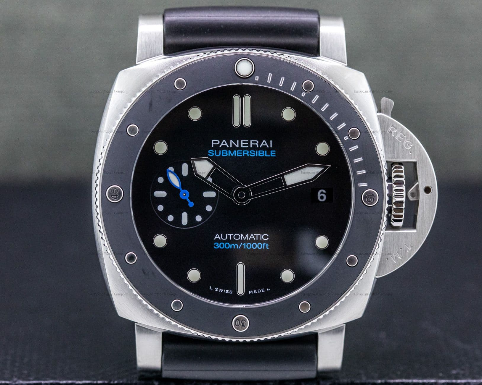 Panerai Luminor Submersible Stainless Steel 42MM