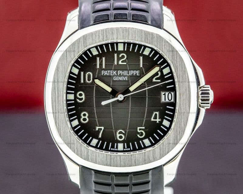 Patek Philippe Aquanaut 5165A Mid Size VERY RARE FULL SET