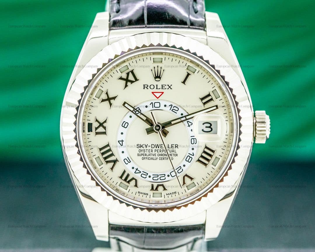 Rolex Sky Dweller 326139 Silver Dial 18k White Gold / Alligator