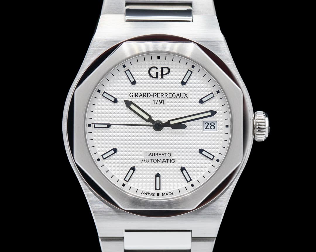 Girard Perregaux Laureato SS / SS White Dial 2021