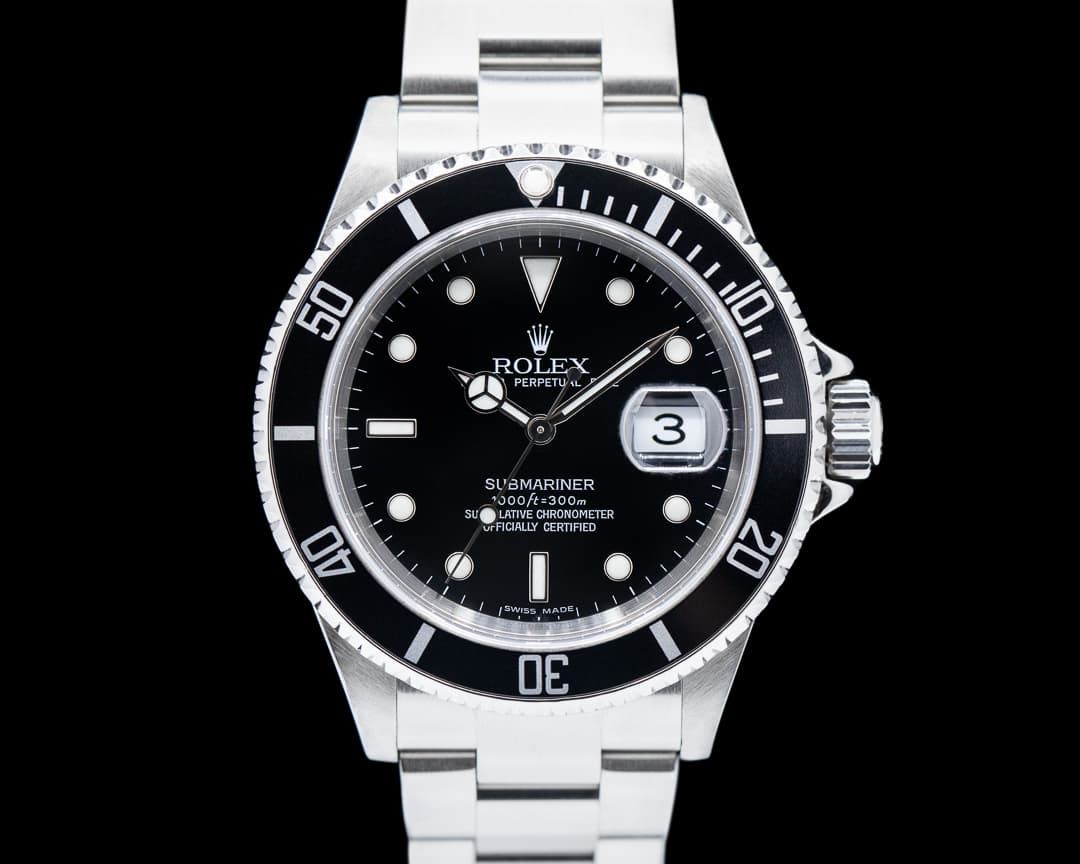 Rolex Submariner 16610 Date SS full set Very sharp