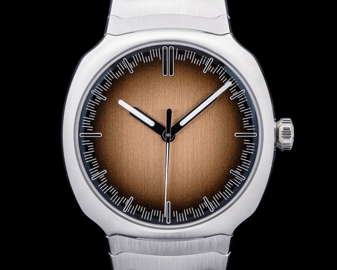 H. Moser and Cie. Moser Streamliner Centre Seconds Smoked UNWORN