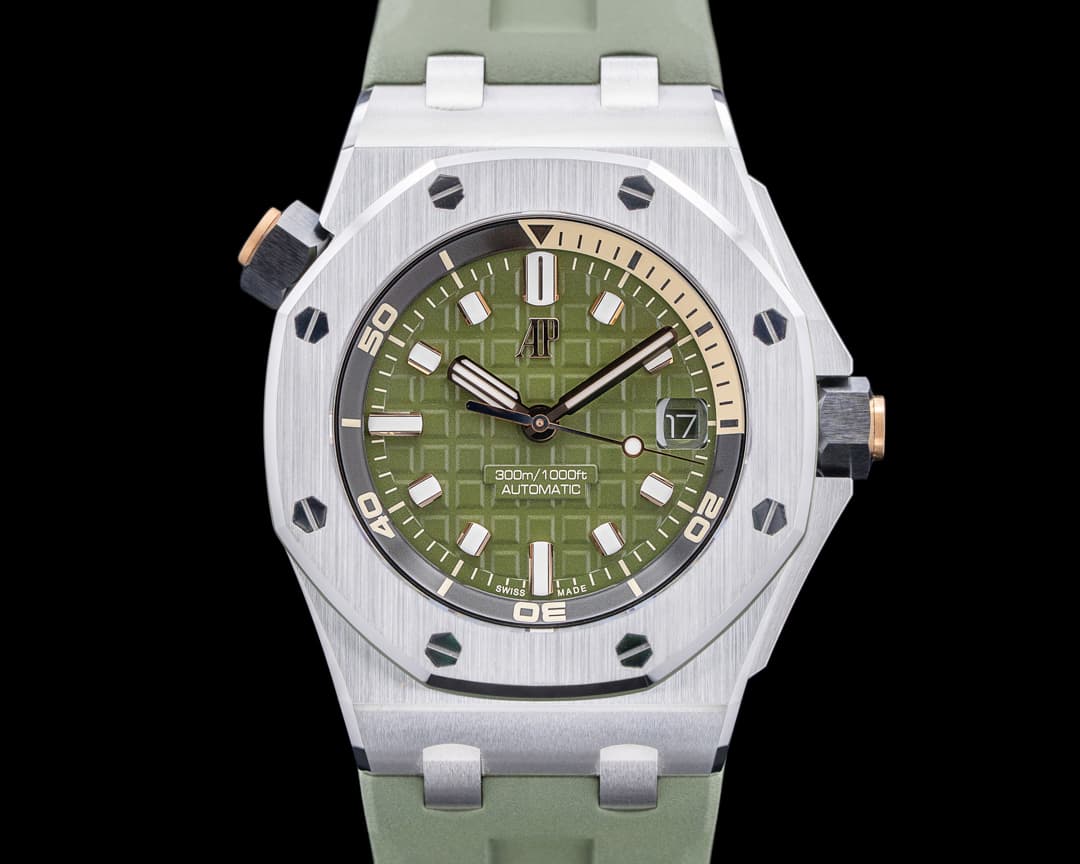 Audemars Piguet 15720ST Royal Oak Offshore Diver SS Green Dial