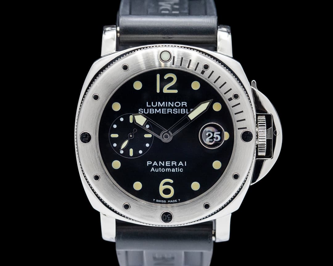 Panerai PAM00024 Luminor Submersible SS Black Dial