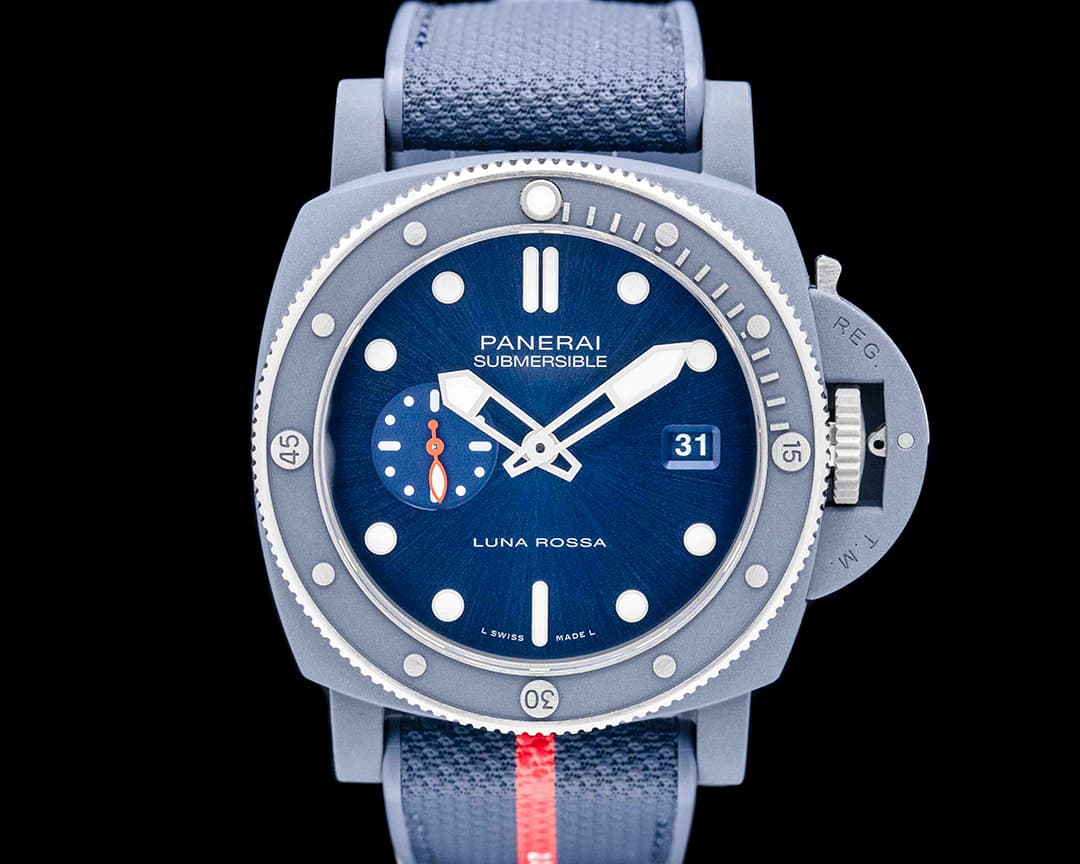 Panerai PAM01466 Submersible QuarantaQuattro Luna Rossa Ti-Ceramitech Blue Dial