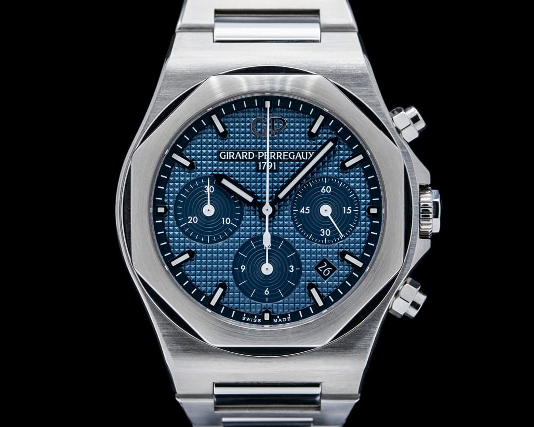 Girard-Perregaux 81020-11-431-BB4A Laureato Chronograph SS Blue Dial