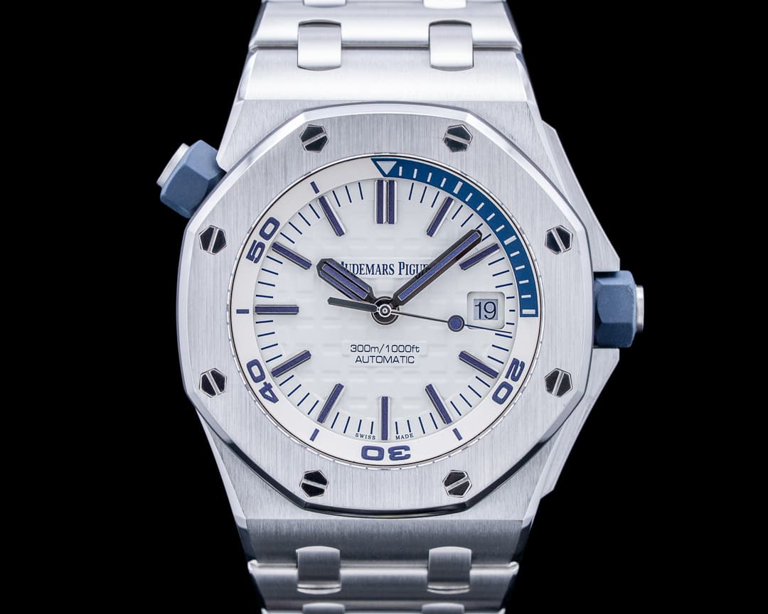Audemars Piguet 15710ST Royal Oak Offshore Diver SS White Dial