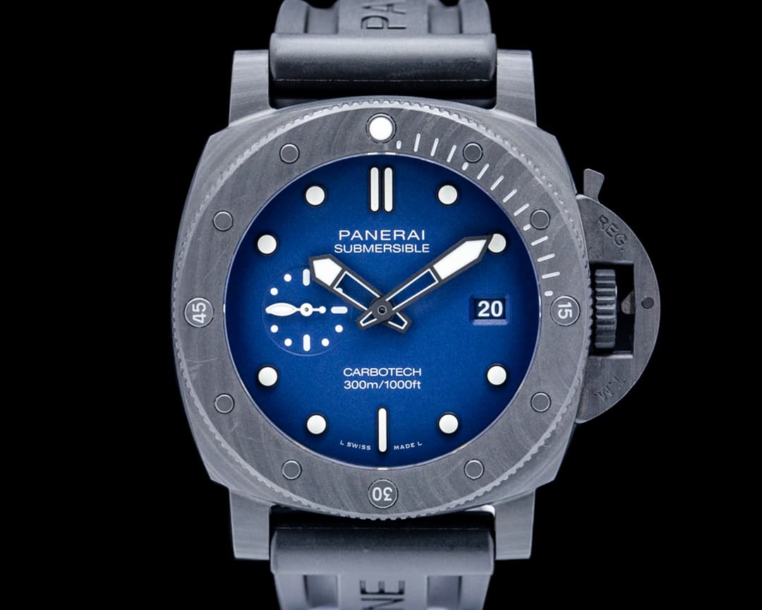 Panerai PAM01232 Submersible QuarantaQuattro "Blu Abisso" Carbotech Blue Dial