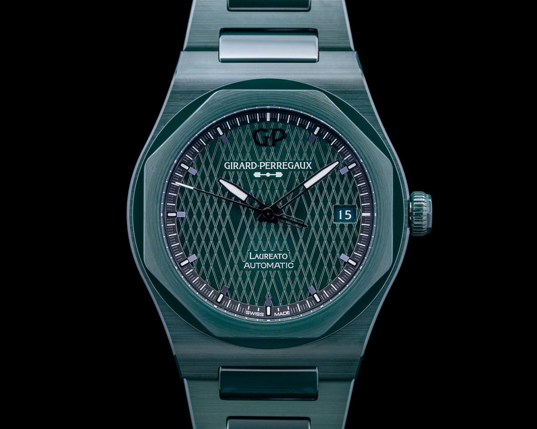 Girard-Perregaux 81005 Laureato Aston Martin Green Ceramic Green Dial LIMITED
