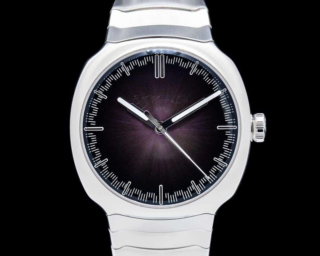 H. Moser & Cie. 6201-1201 Streamliner Centre Seconds SS Purple Haze Dial