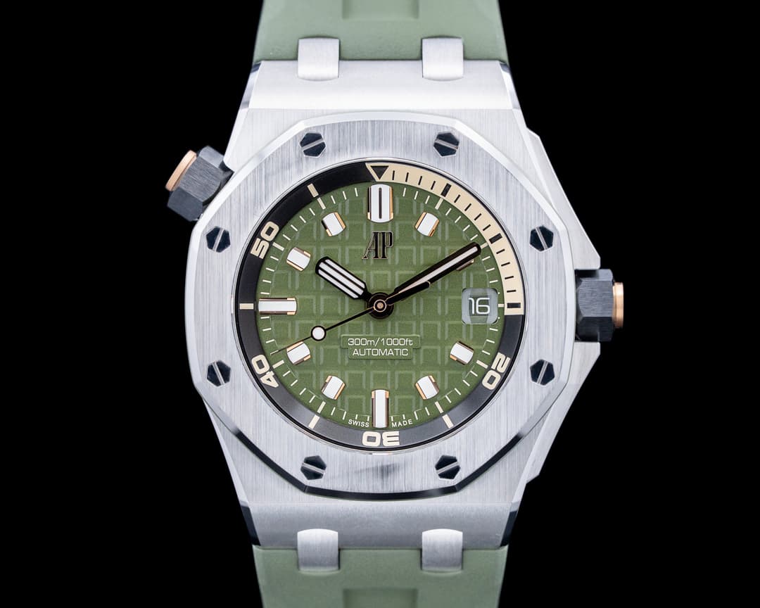 Audemars Piguet 15720ST Royal Oak Offshore Diver SS Khaki Green Dial